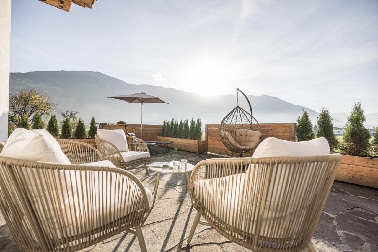 Maxstudio Premium Apartment Zillertal Mit Bergblick Schlitters Luaran gambar