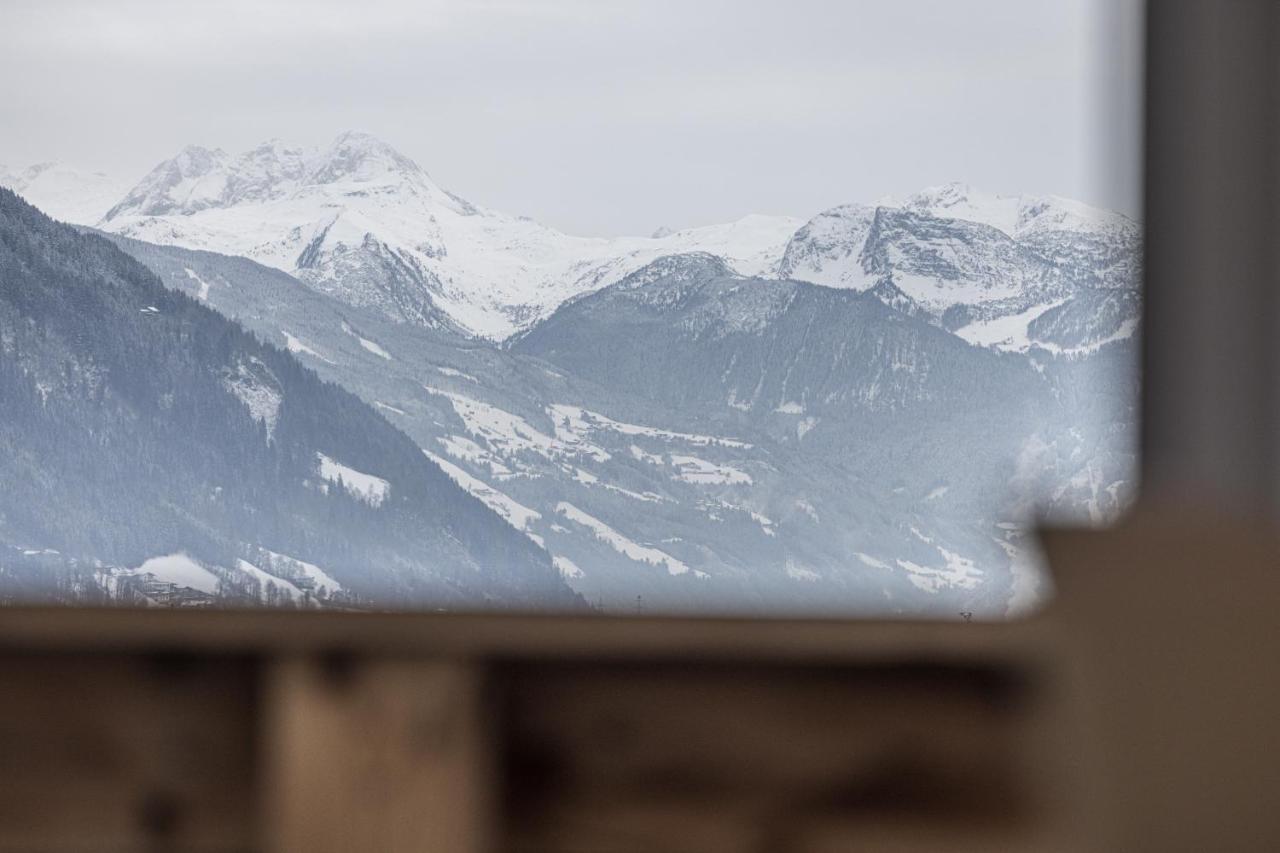 Maxstudio Premium Apartment Zillertal Mit Bergblick Schlitters Luaran gambar